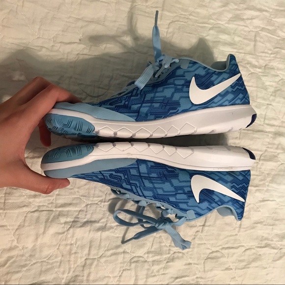 Nike Flex Experience RN 5 size 9 - Picture 2 of 6